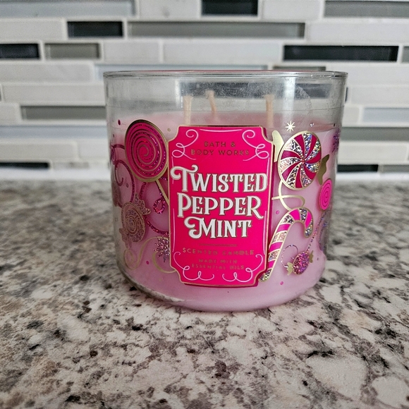Bath & Body Works Other - NWOT Bath & Body Works Candle